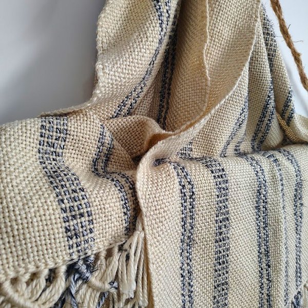 Pashmina Chiway tejidas en telar artesanales